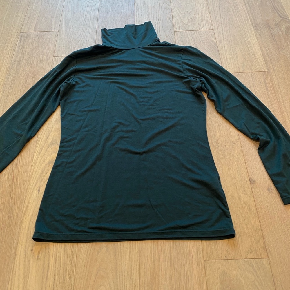 Women's Dark Green Turtleneck Top Heattech Uniqlo